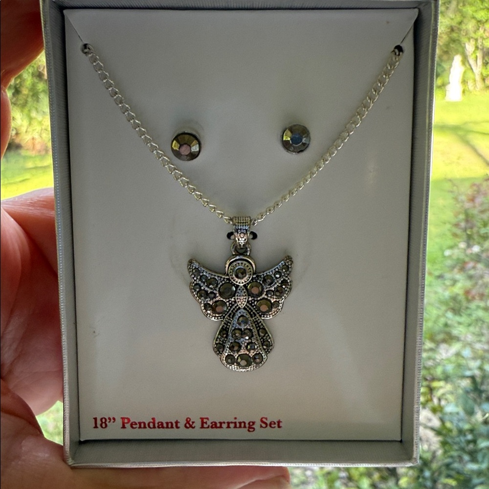 NIB Silver Angel Pendant 18” and Earring Set
